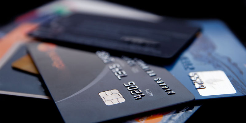 5 Ways Your Credit Card Can Help You Survive the Expense Outbreak