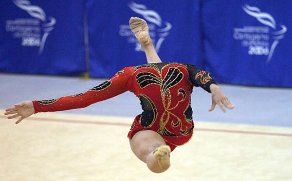 Headless Gymnast