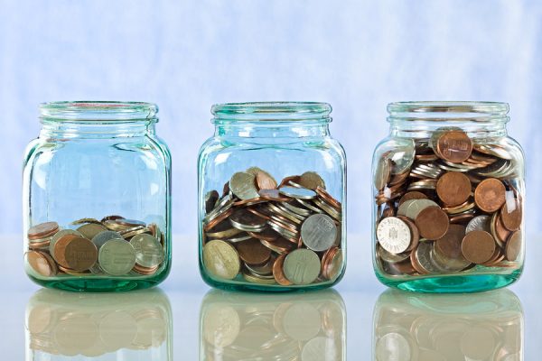 4 Tips to Manage Your Finances After University