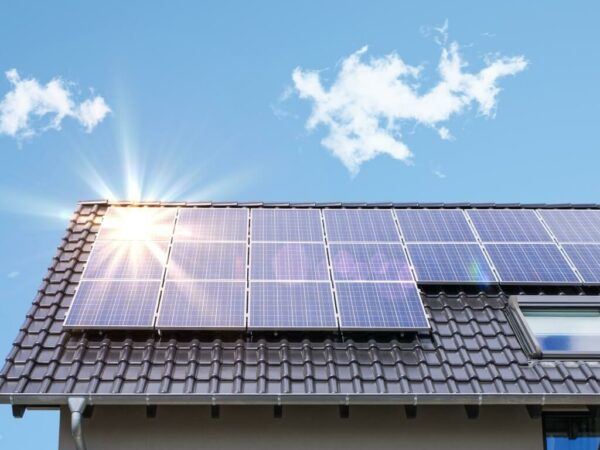 Comparing Solar Panel Prices? Here Are 5 Options You Must Check Out